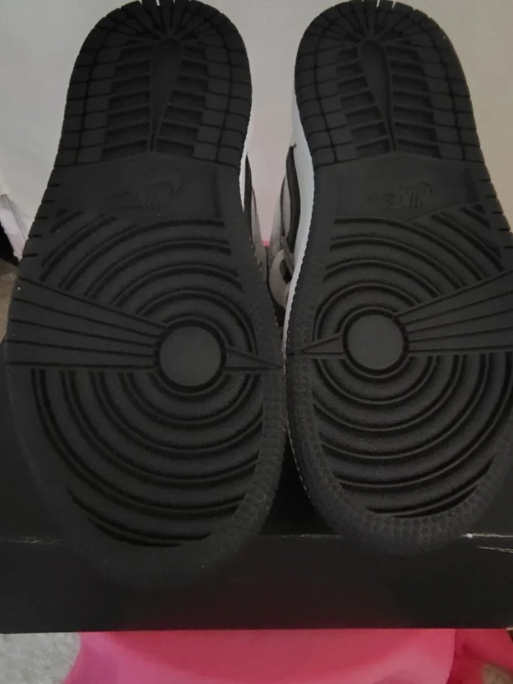 Kids sneakers